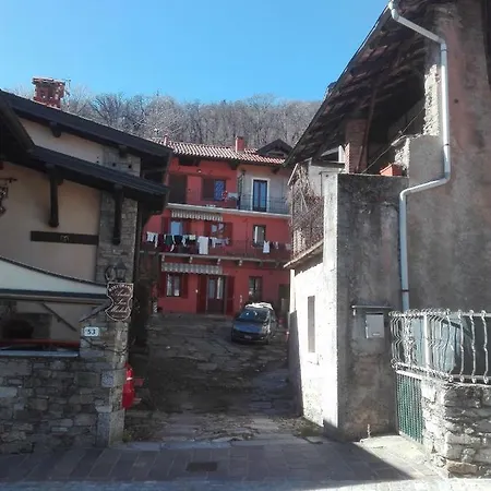 La Casa Di Nuvola * Massino Visconti